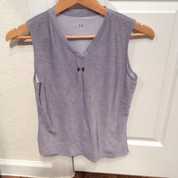 Under Armor workout shirt. Like new.