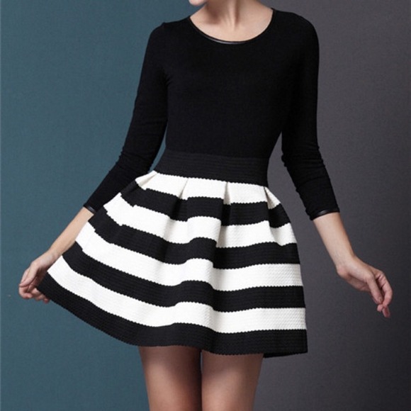 Dresses & Skirts - ✔️Beautiful black and white dress