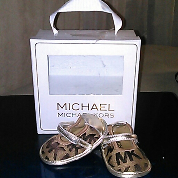 Baby shoes