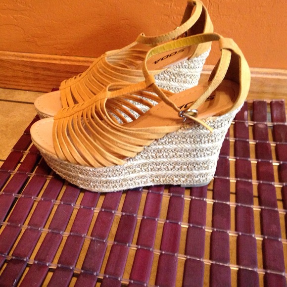 Wedges - Picture 2 of 4