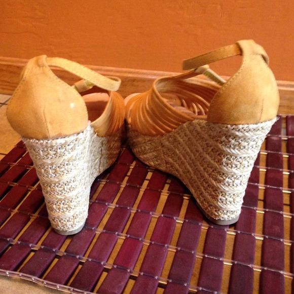 Wedges - Picture 3 of 4