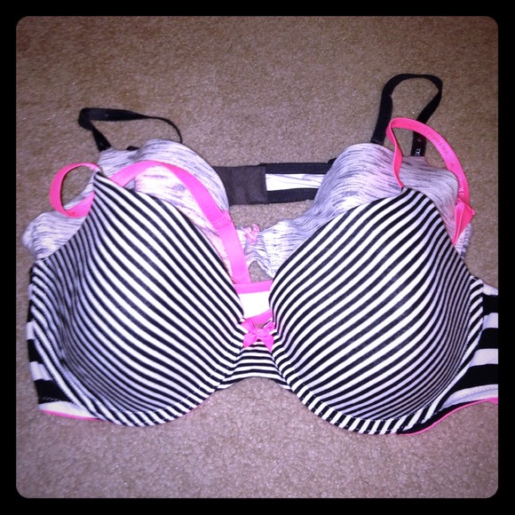 Brand new victoria secret bra lot 38c🎄🎅🎁