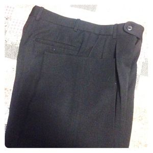 Men's black pleated dress pants