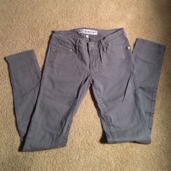 Gray skinny jeans