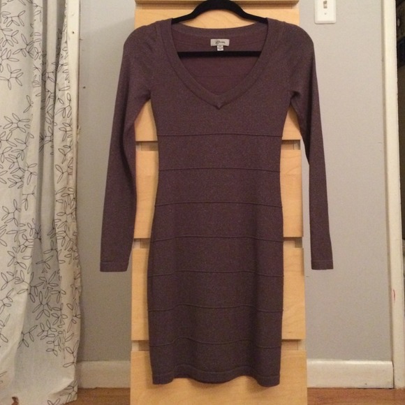Guess V-neck sweater dress