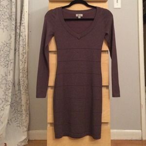 Guess V-neck sweater dress