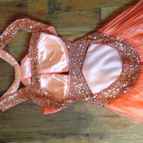 Neon prom dress - Picture 3 of 4