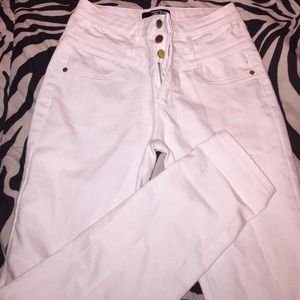 White high waist jeans