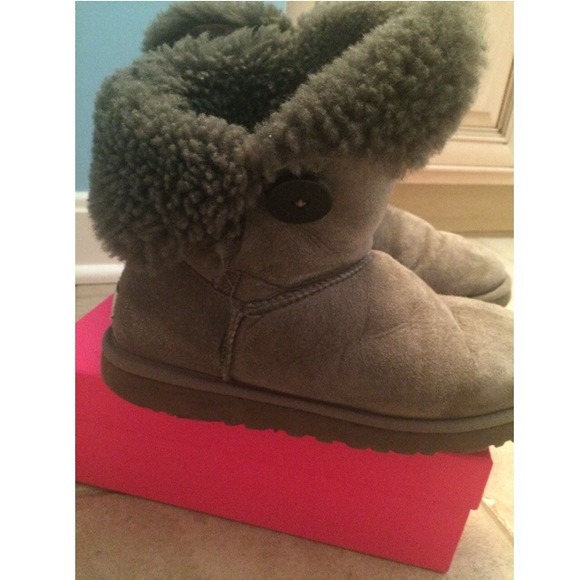 Grey shirt Bailey button Uggs - Picture 2 of 4