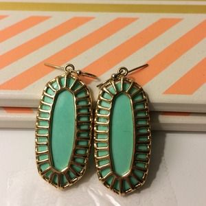 Kendra Scott Dayla drop earrings in Seafoam
