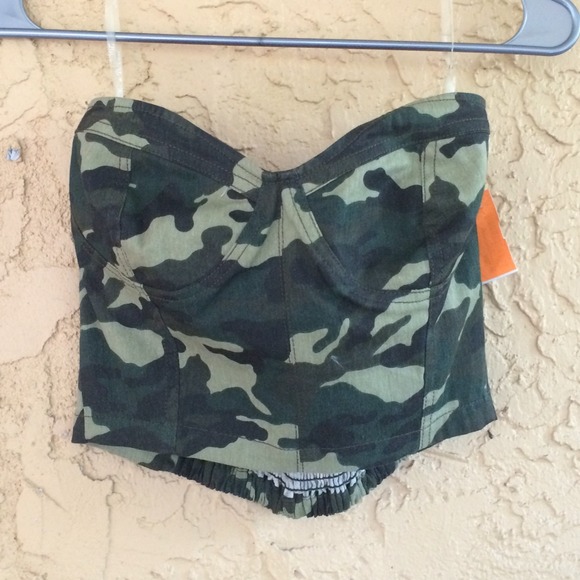 Camo Bando Top - Picture 2 of 2