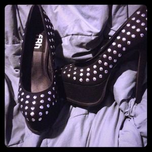 Hot sale! Black studded platform heels!