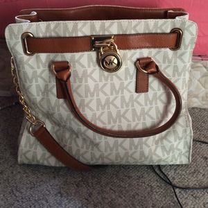 MICHAEL KORS HAMILTON LARGE