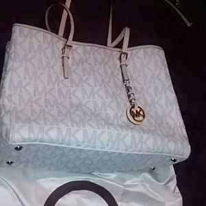 SALE👑👑👑Authentic Michael Kors