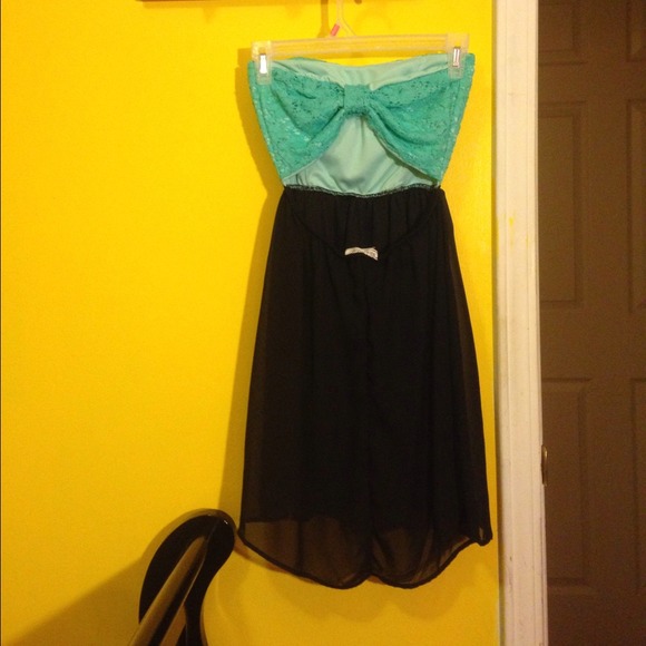 Light blue dress - Picture 4 of 4