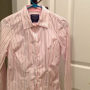 AE button down size 8 stretch