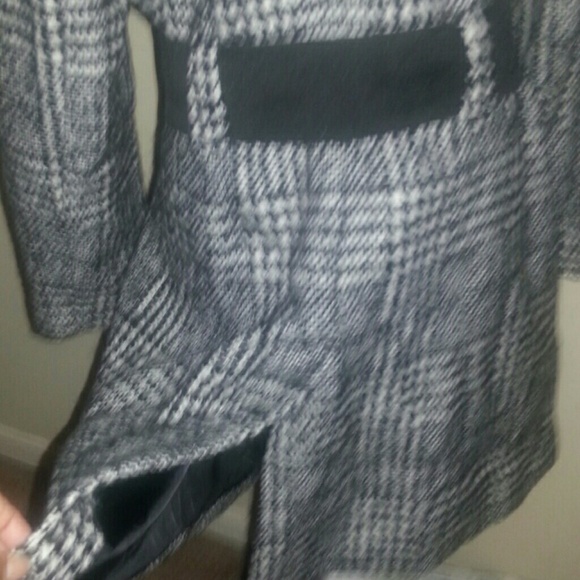 Anne Klein houndstooth plaid wool coat - Picture 3 of 4