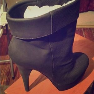 Ankle boots