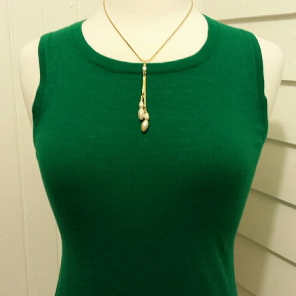 Emerald green sleeveless sweater