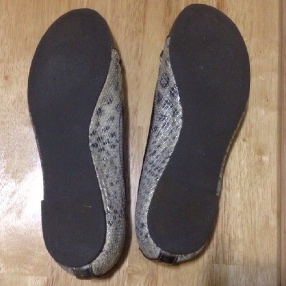 Tory Burch Verbena Flats - Picture 3 of 3