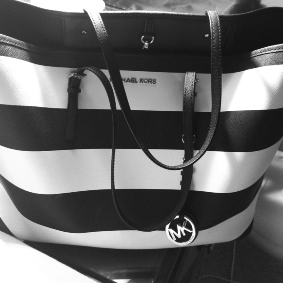 💕👜Beautiful Michael Kors tote bag👜💕