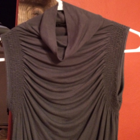 Pretty blouse - Picture 2 of 3