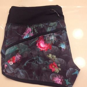 NWT Lululemon Speed Shorts