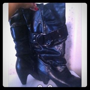 Mid calf buckle boots