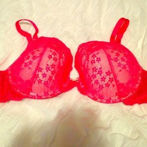 Victoria secret sz 36D PINK lace bra like new