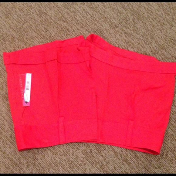 Alice and Olivia Cherry Red Shorts - Picture 2 of 2