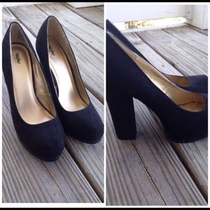 Reserved for Melissa** Mossimo 7.5 Black Heels