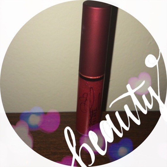 Viva glam Rihanna lipglass