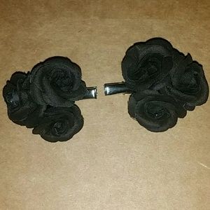 Black rose hair clips