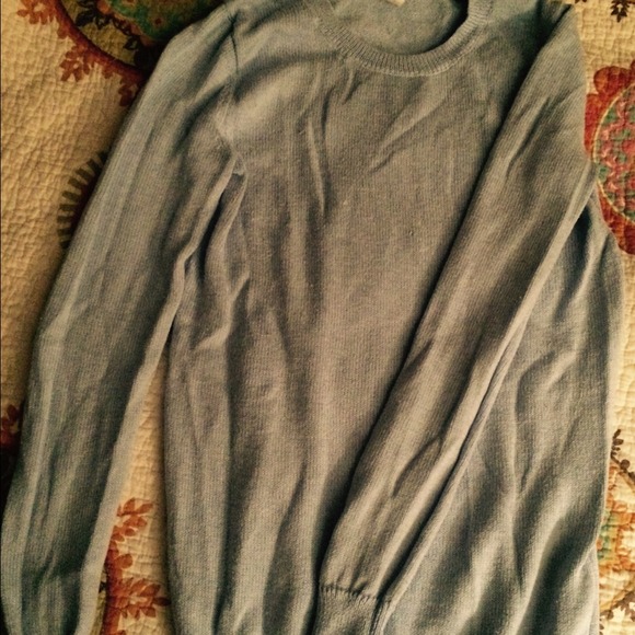 Old navy light blue sweater - Picture 1 of 2