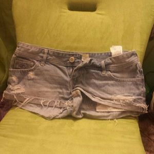 Hollister destroyed shorts