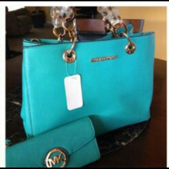 Turquoise bag & matching wallet