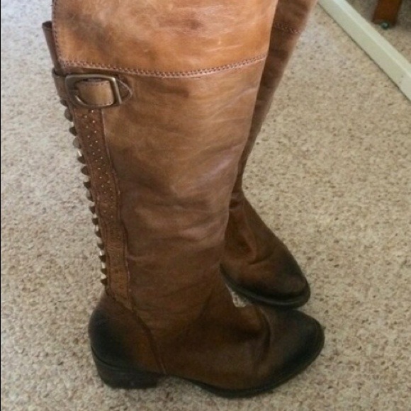 Vince Camuto boots