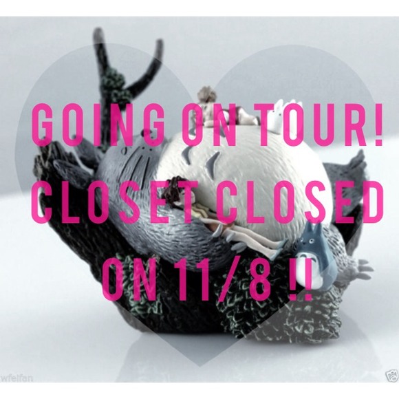 I'm going on tour!