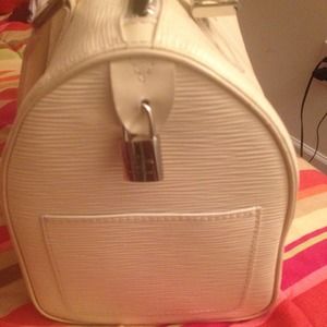 Louis Vuitton ivory epi leather speedy handbag