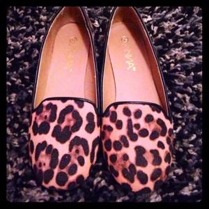 Brand New Cheetah Flats
