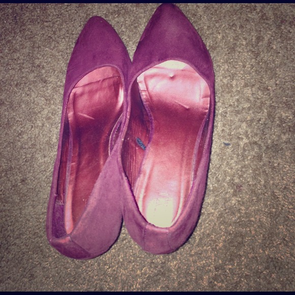 F21 Burgandy Wedges Size 9