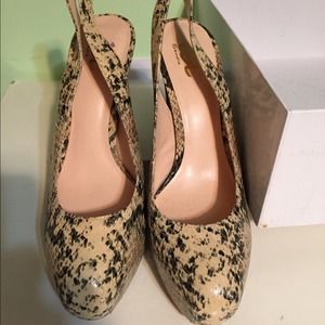 Faux snakeskin pumps
