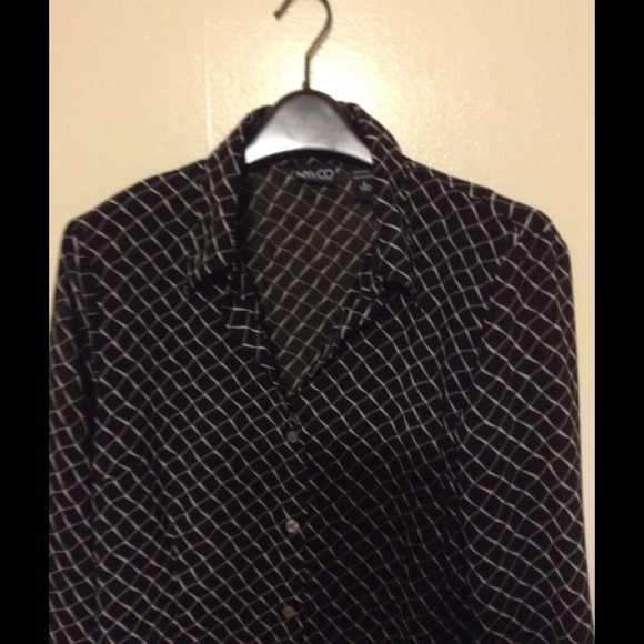 Blouse - Picture 2 of 3