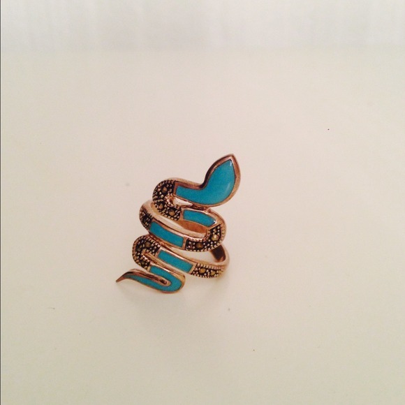 Turquoise snake ring