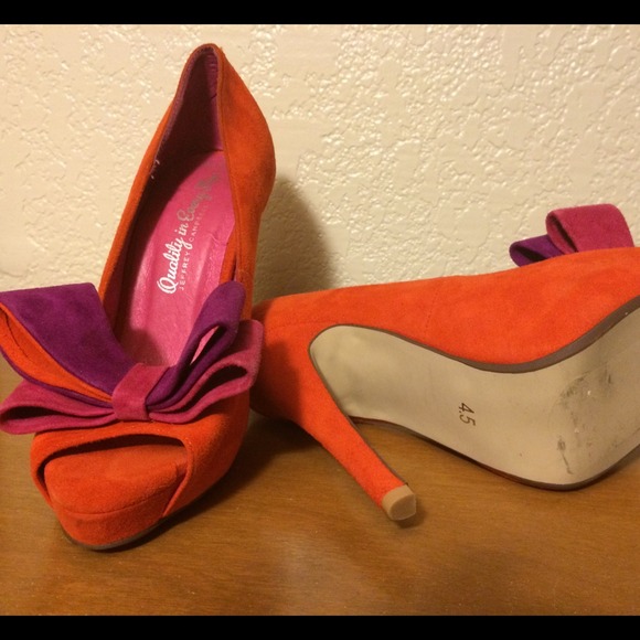 Pumps - Picture 3 of 3