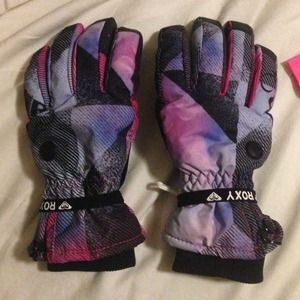 NEW Roxy Gloves
