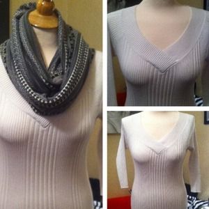 REDUCED WHITE SWEATER