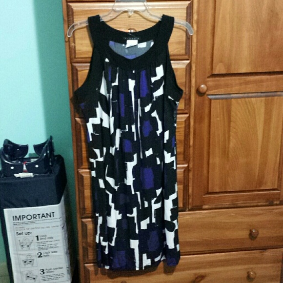 Gorgeous Tiana B. Dress. NWT.