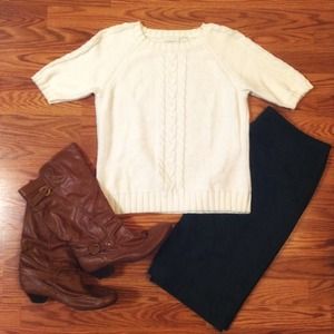 White cable knit short sleeved sweater