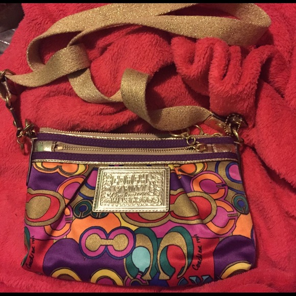 Coach poppy crossbody NO TRADES.